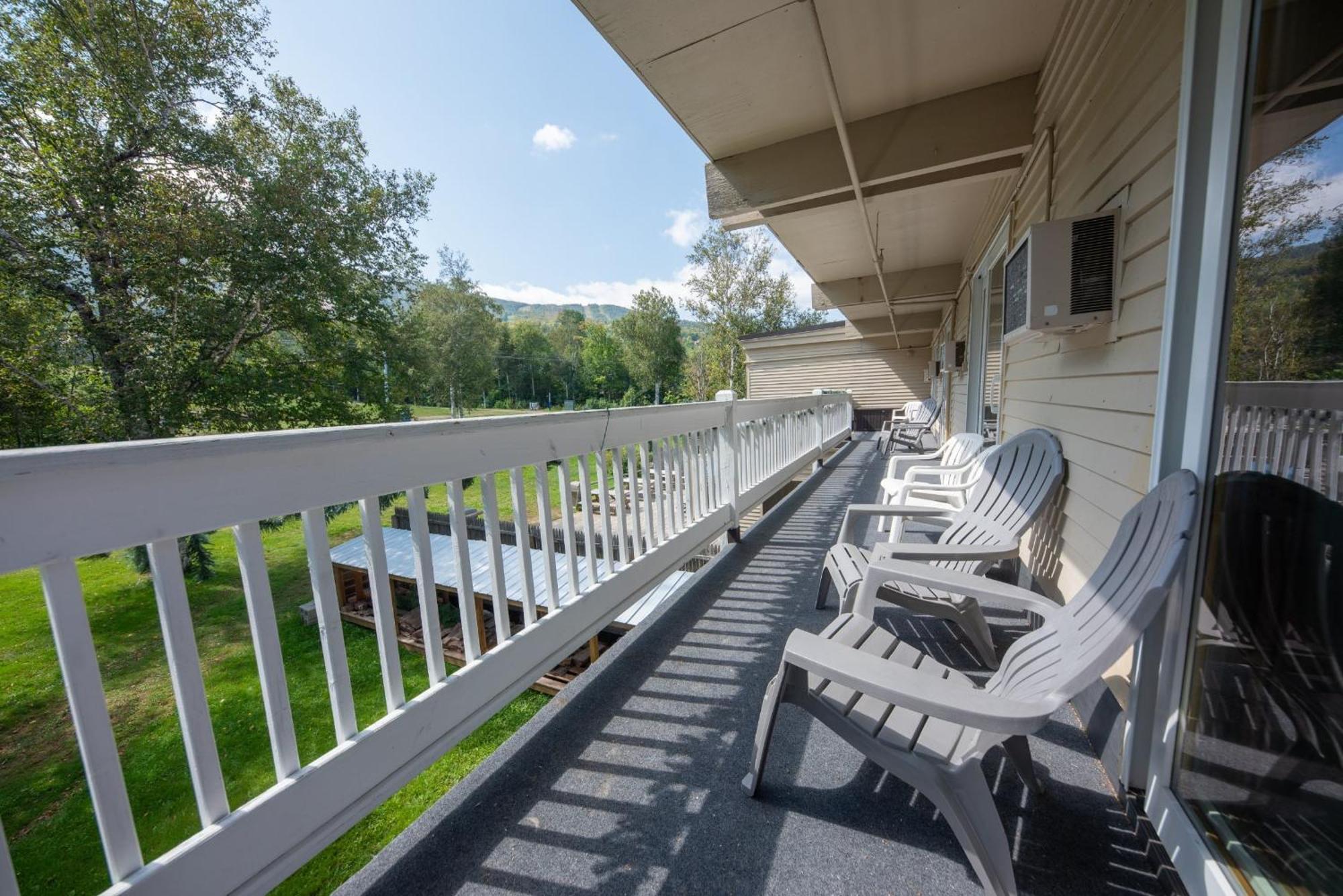 シュガーローフ グランド サミット ホテル Carrabassett Valley エクステリア 写真