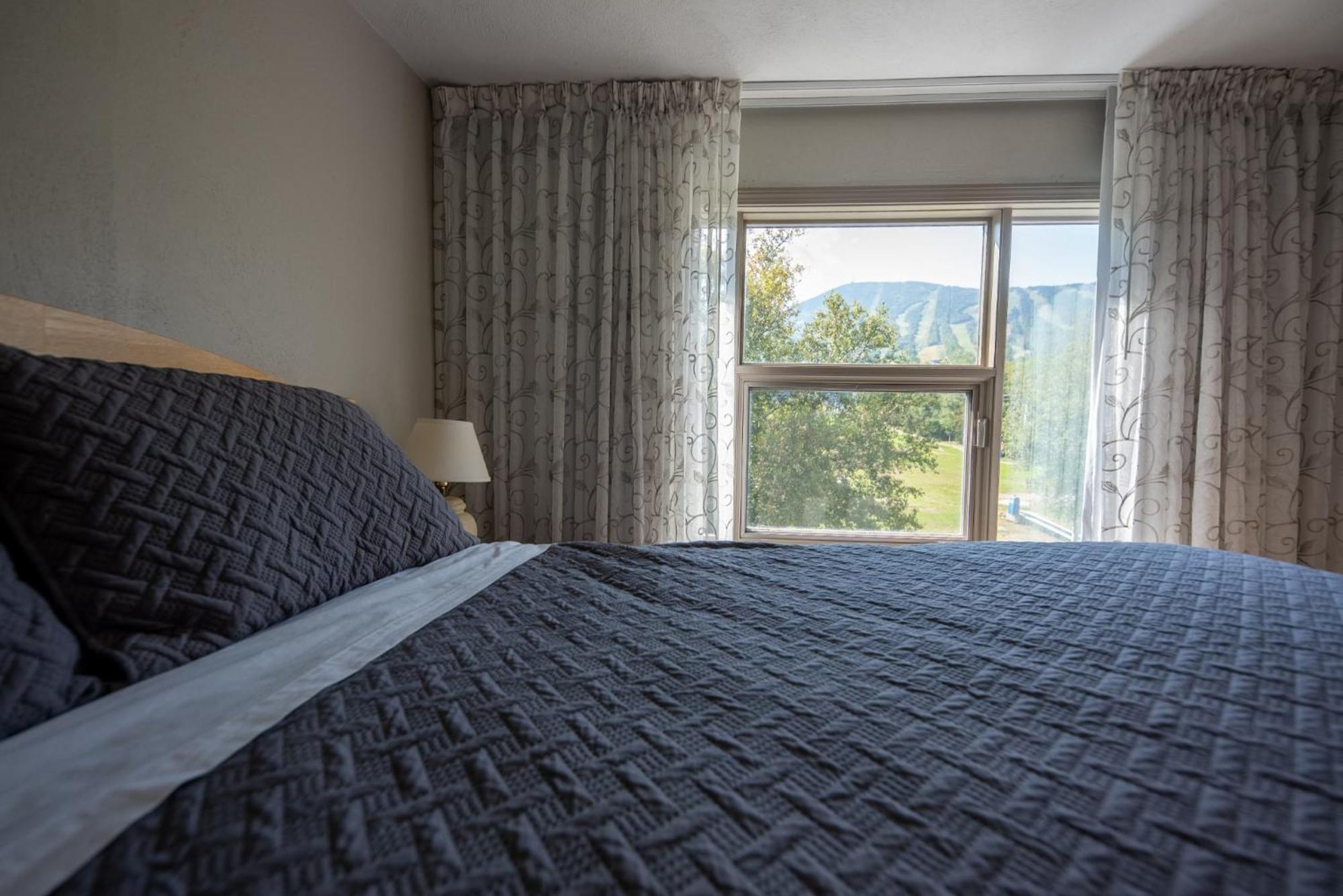 シュガーローフ グランド サミット ホテル Carrabassett Valley エクステリア 写真