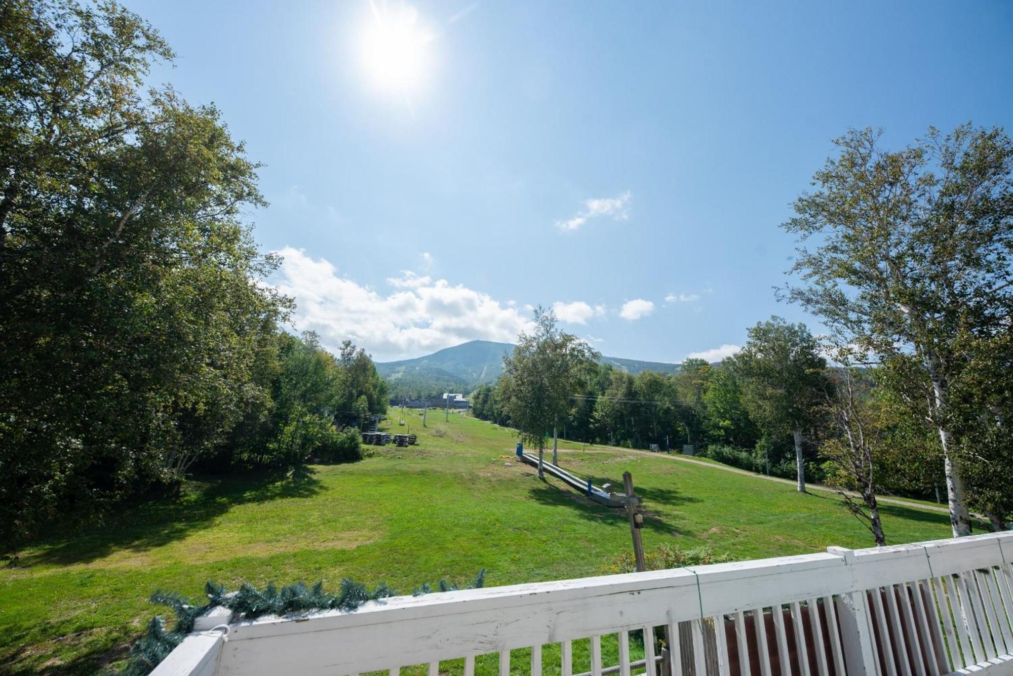 シュガーローフ グランド サミット ホテル Carrabassett Valley エクステリア 写真
