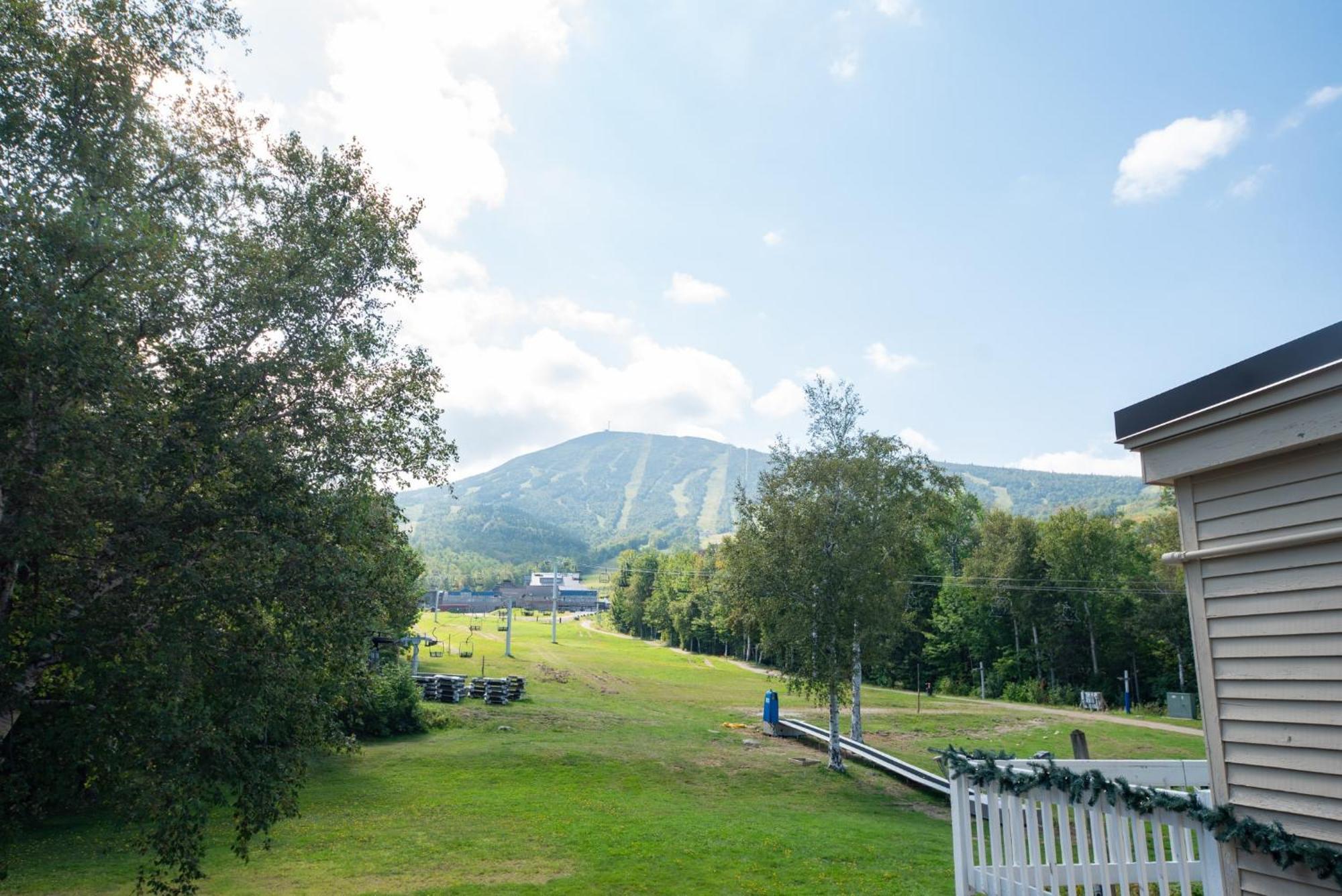 シュガーローフ グランド サミット ホテル Carrabassett Valley エクステリア 写真